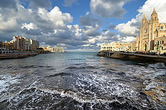 обои Balluta Bay
