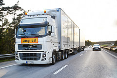обои VOLVO FH16 Gigaliner