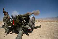 обои выстрел из Д-30