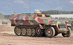 обои Sd.Kfz.251 Ausf D