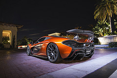 обои McLaren P1 на вилле