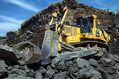 KOMATSU D375A