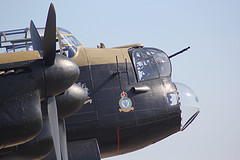 обои бомбардировщик Lancaster