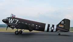 обои Douglas C-47A Skytrain