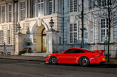 обои красный Porsche 911 GT3
