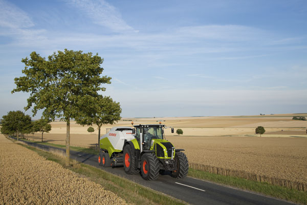 CLAAS Axion